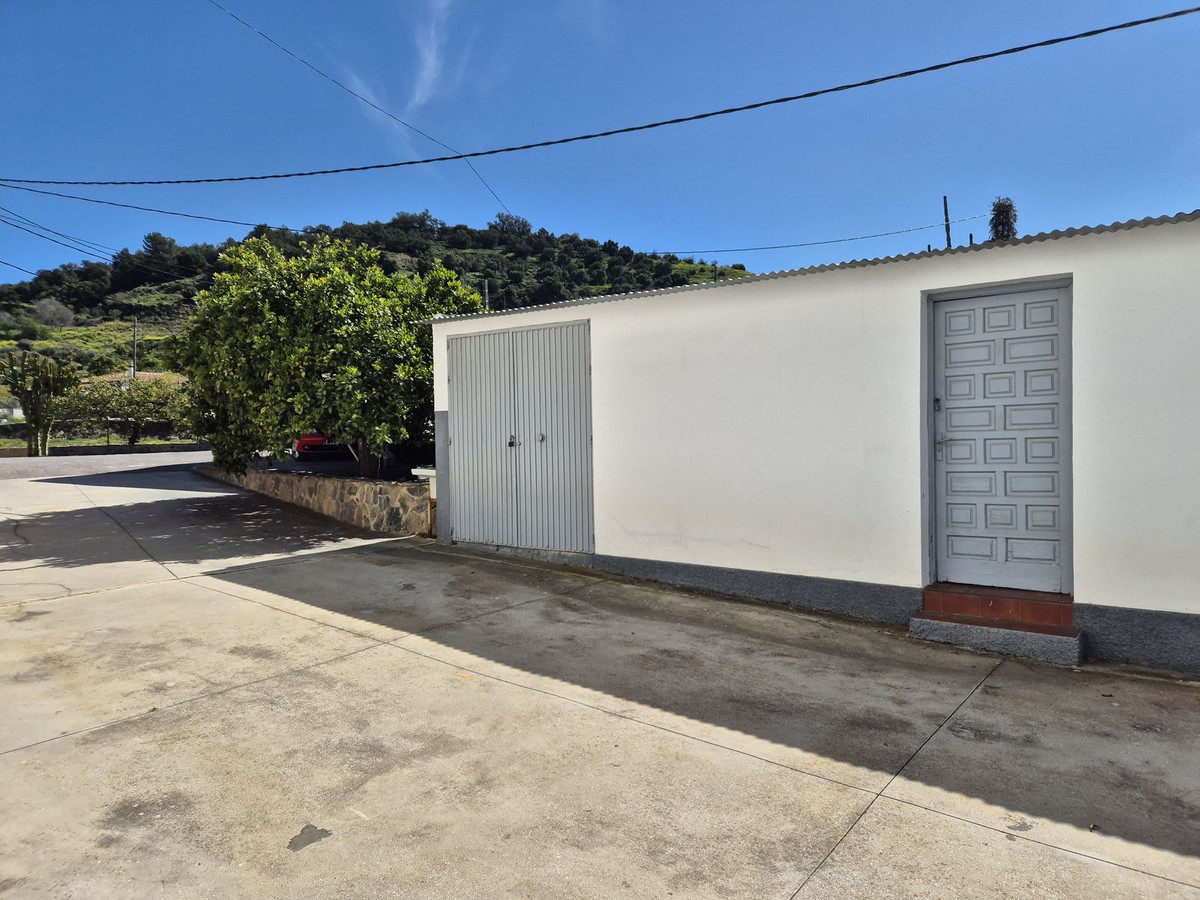 Property main view 64