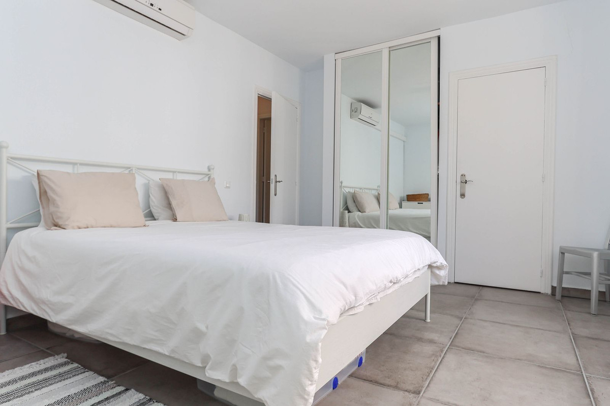 Vrijstaande Villa te koop in Coín | 3 slaapkamers H5019313