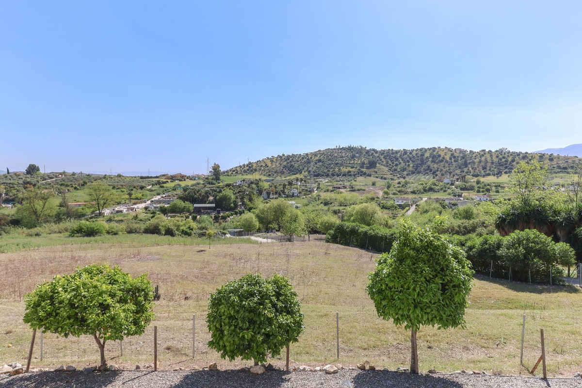 Vrijstaande Villa te koop in Coín | 3 slaapkamers H5019313