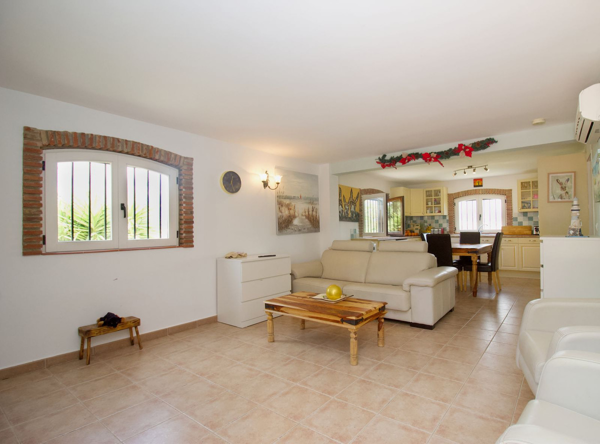 Vrijstaande Villa te koop in Coín | 4 slaapkamers H5041183