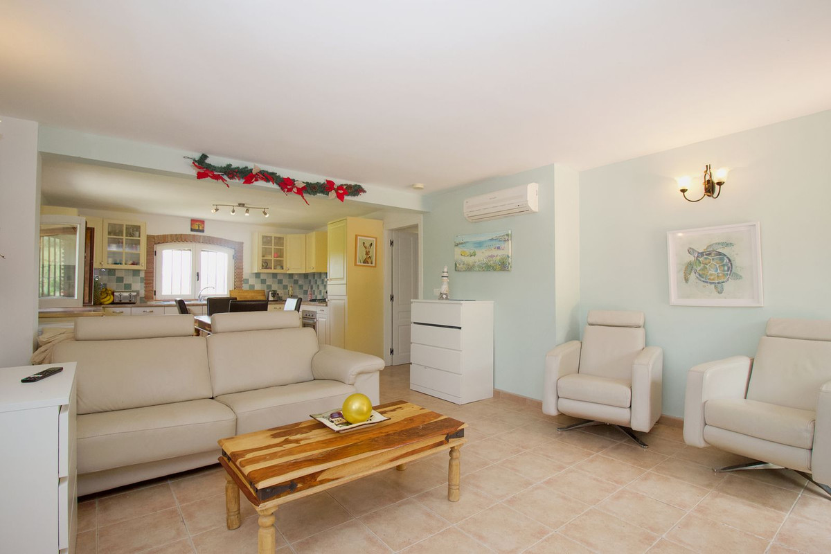 Vrijstaande Villa te koop in Coín | 4 slaapkamers H5041183