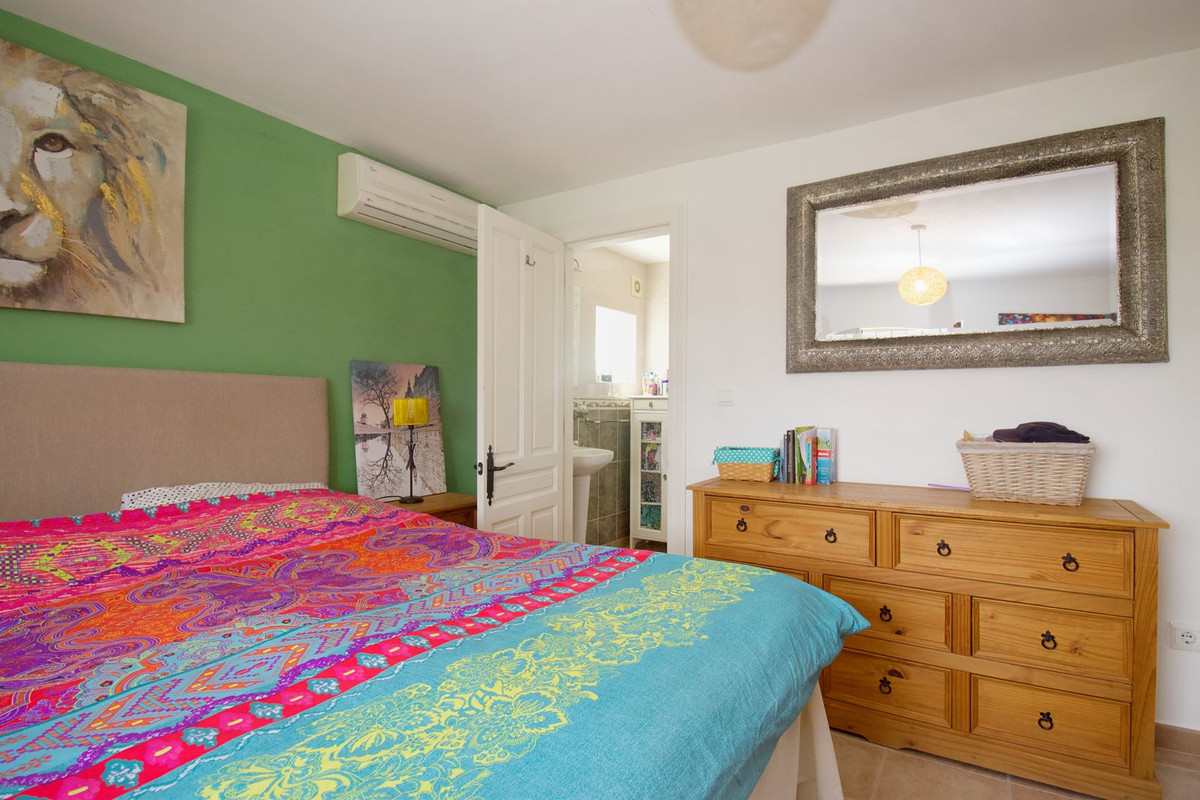 Vrijstaande Villa te koop in Coín | 4 slaapkamers H5041183