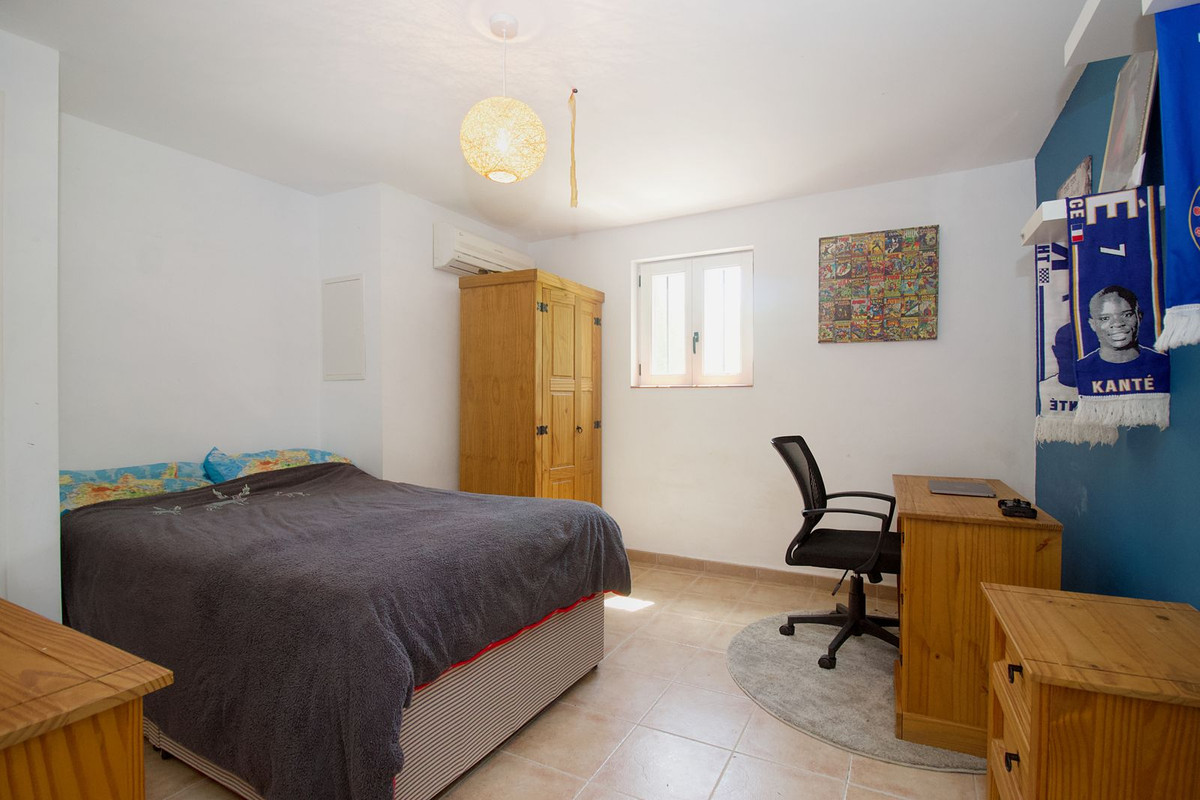 Vrijstaande Villa te koop in Coín | 4 slaapkamers H5041183