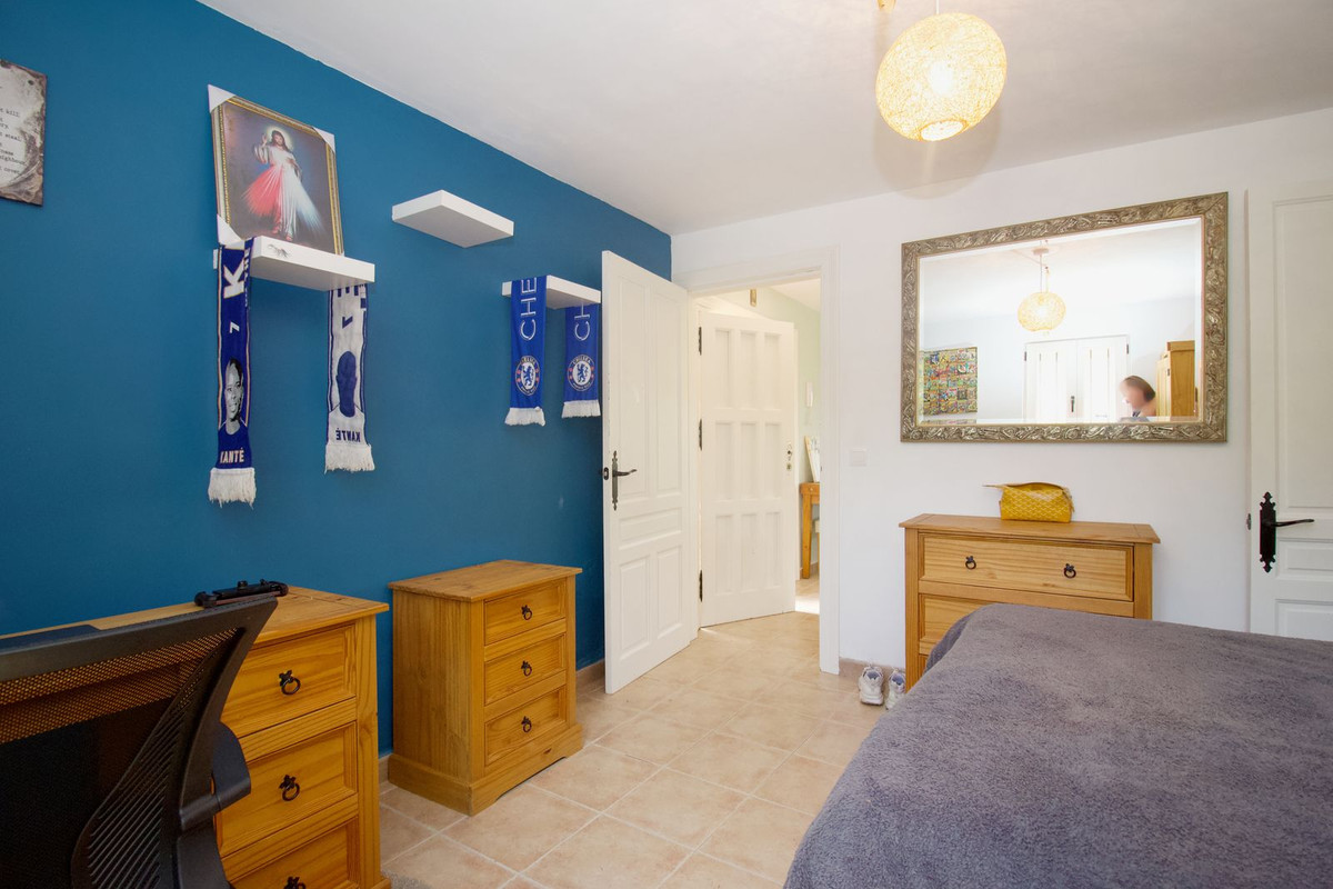 Vrijstaande Villa te koop in Coín | 4 slaapkamers H5041183