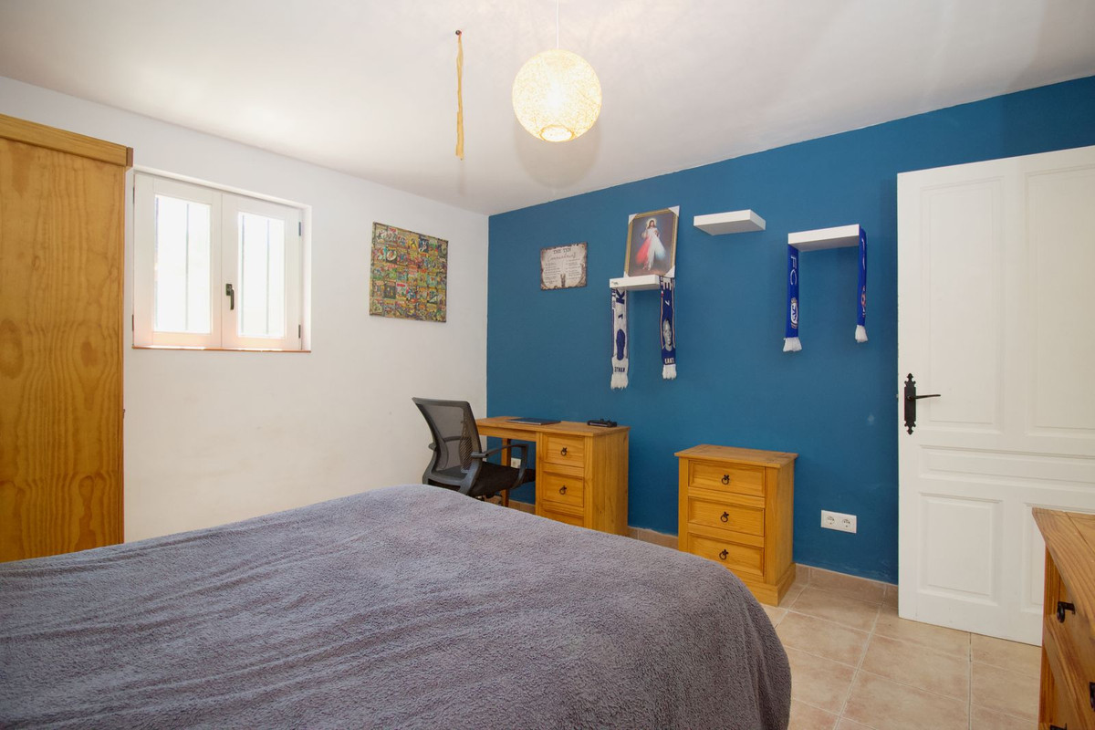 Vrijstaande Villa te koop in Coín | 4 slaapkamers H5041183