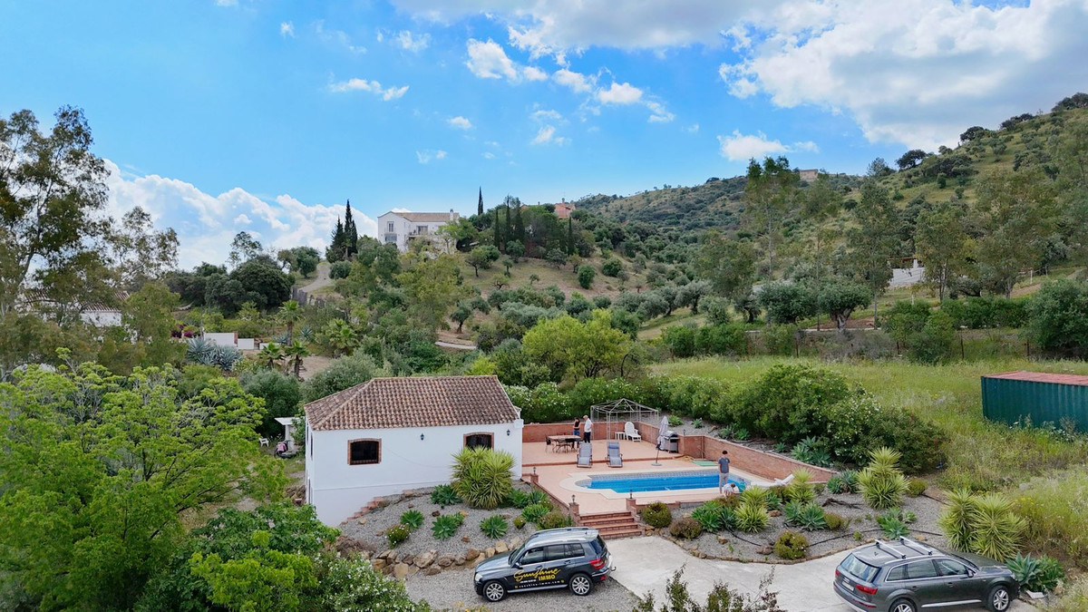 Vrijstaande Villa te koop in Coín | 4 slaapkamers H5041183