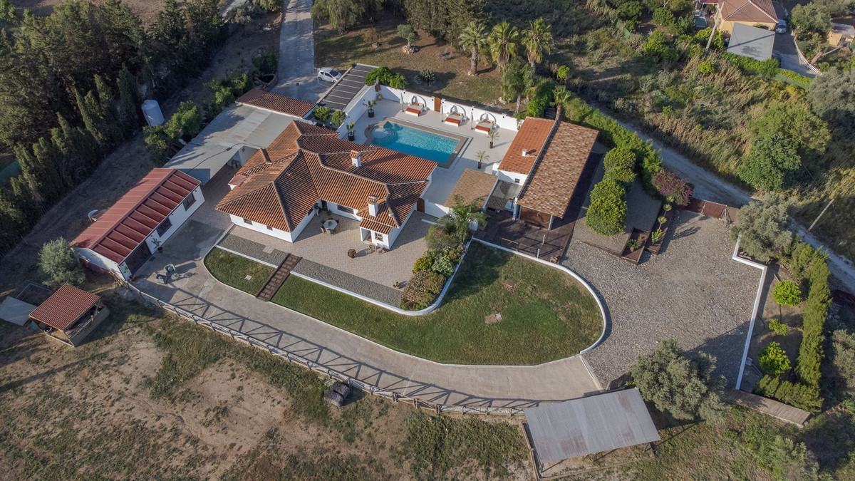 Finca - Cortijo te koop in Coín | 4 slaapkamers H5043535