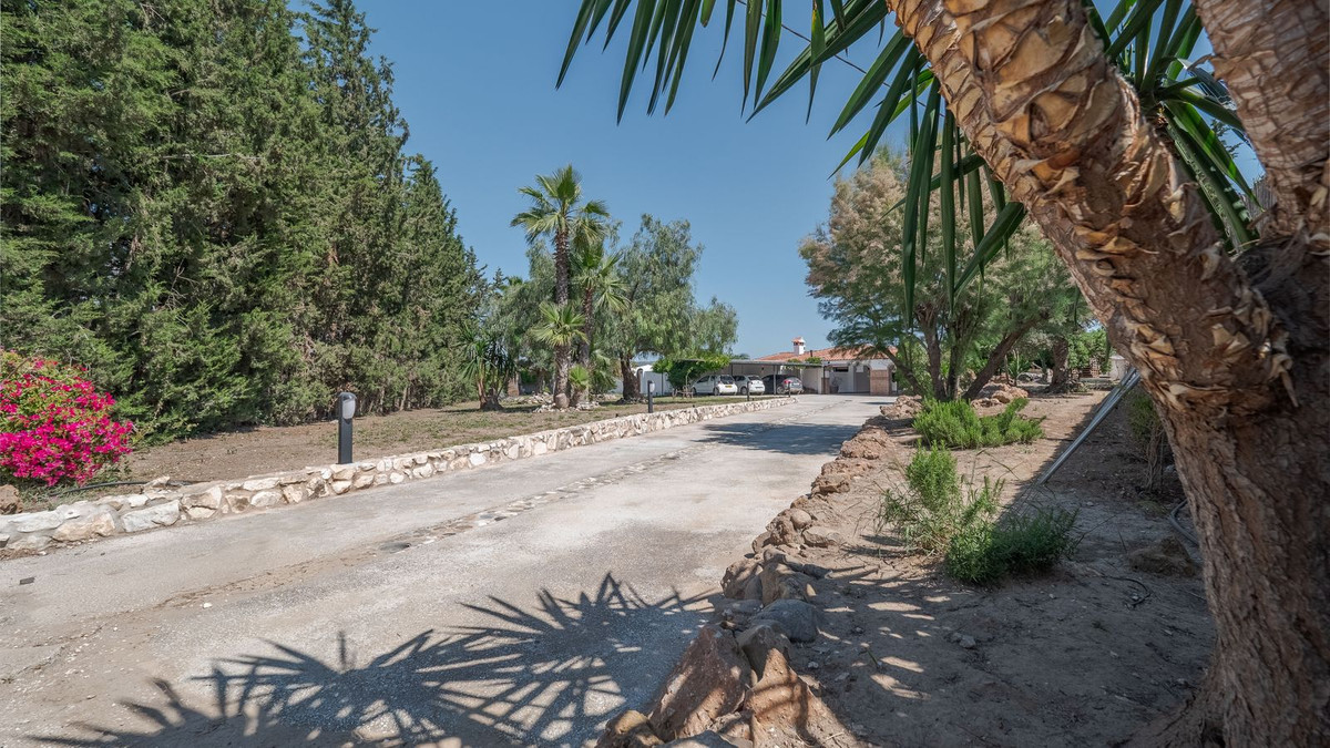 Finca - Cortijo te koop in Coín | 4 slaapkamers H5043535