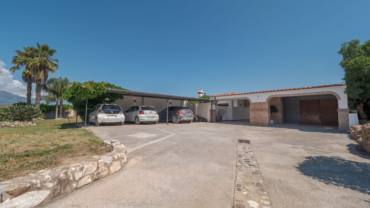 Finca - Cortijo te koop in Coín | 4 slaapkamers H5043535