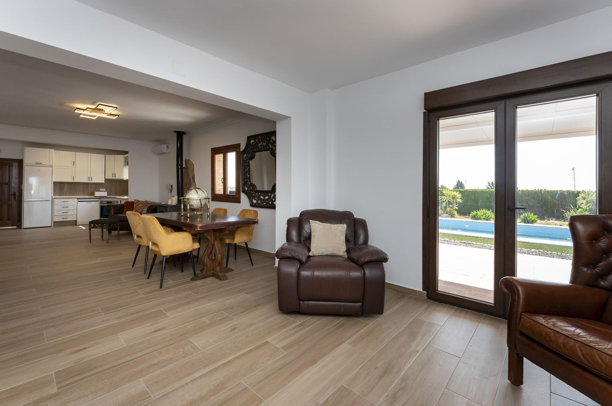 Vrijstaande Villa te koop in Coín | 3 slaapkamers H5074702