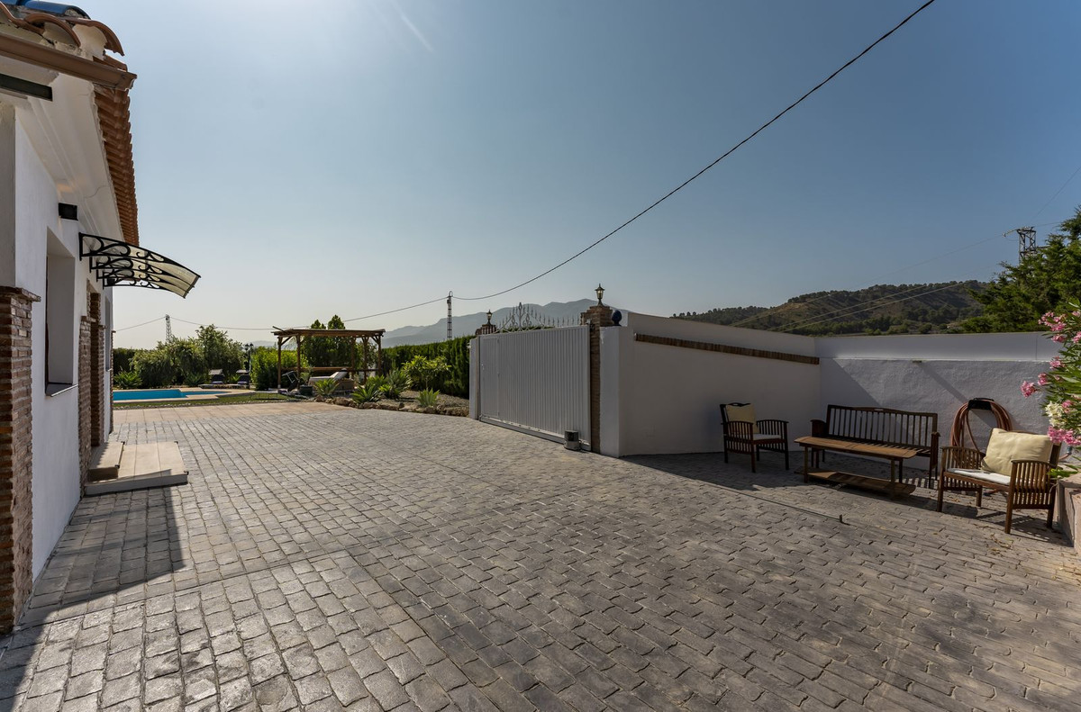 Vrijstaande Villa te koop in Coín | 3 slaapkamers H5074702