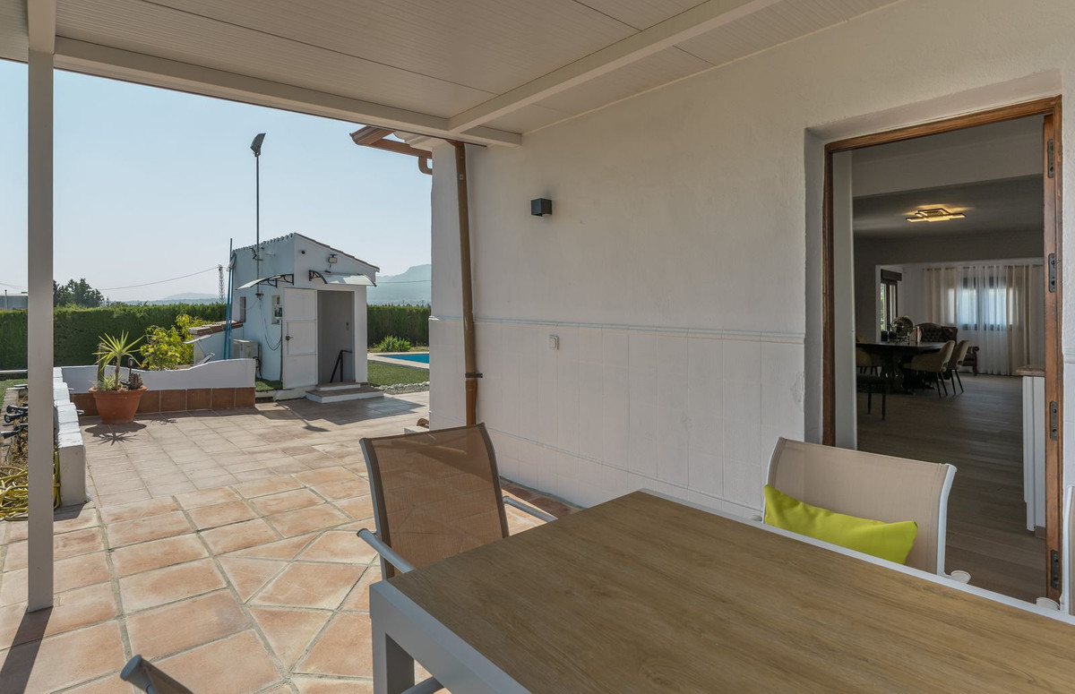 Vrijstaande Villa te koop in Coín | 3 slaapkamers H5074702