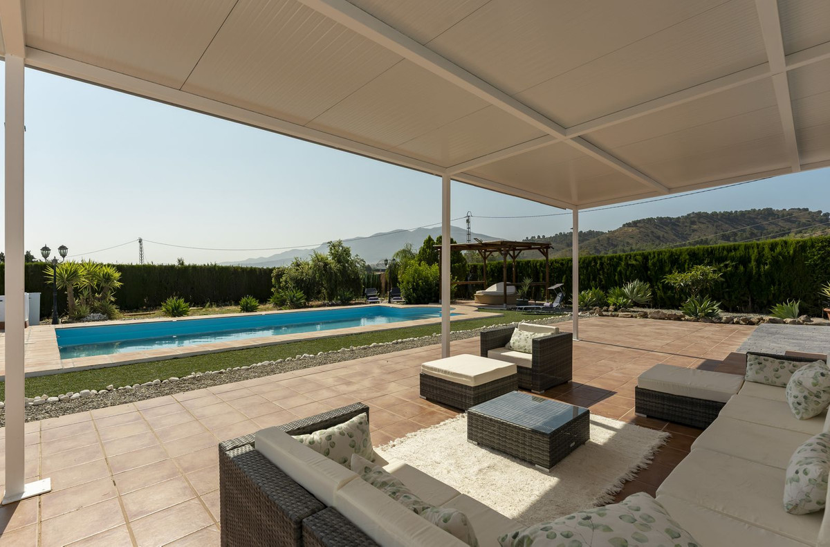 Vrijstaande Villa te koop in Coín | 3 slaapkamers H5074702