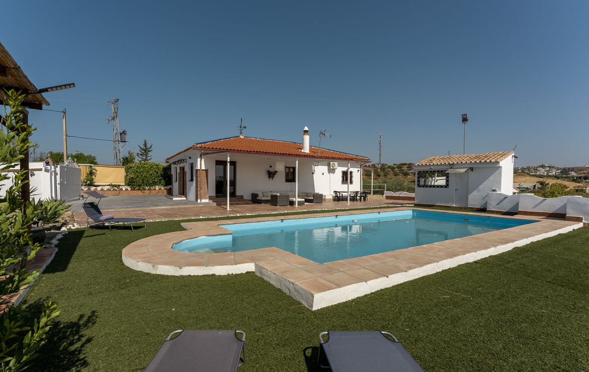 Vrijstaande Villa te koop in Coín | 3 slaapkamers H5074702