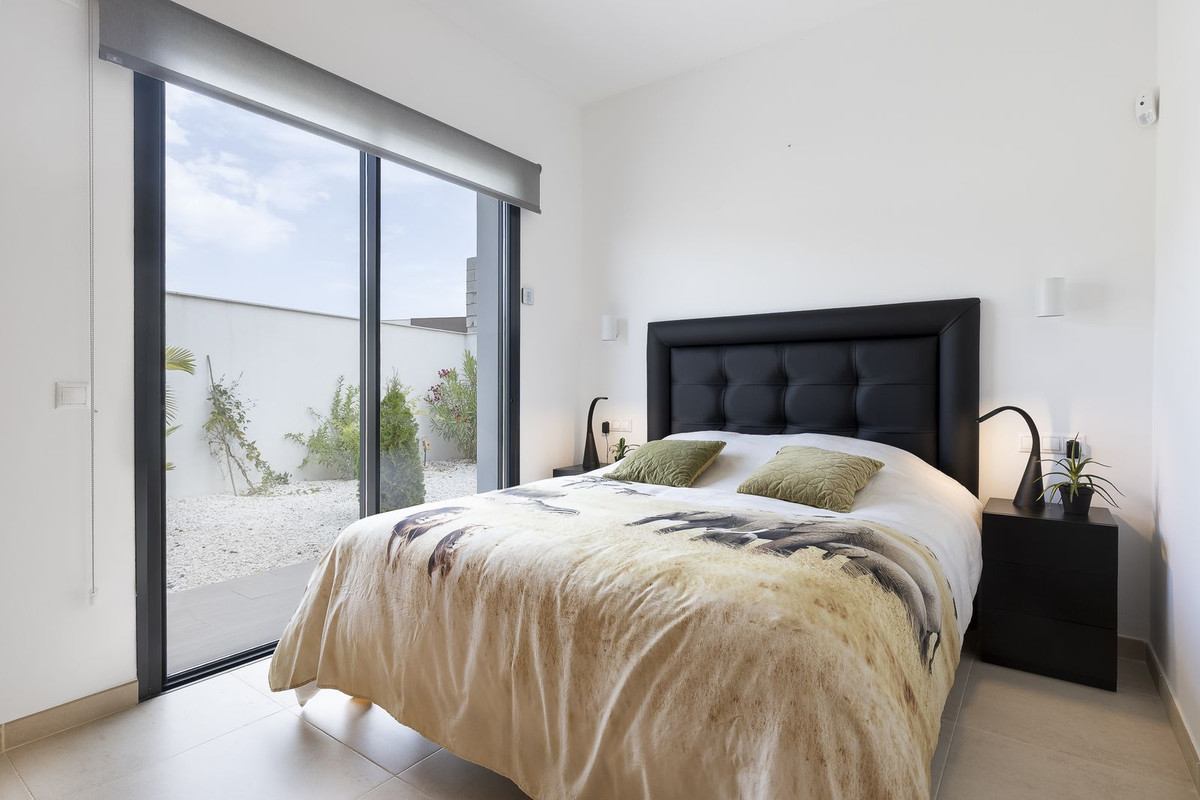 Vrijstaande Villa te koop in Coín | 4 slaapkamers H5076904