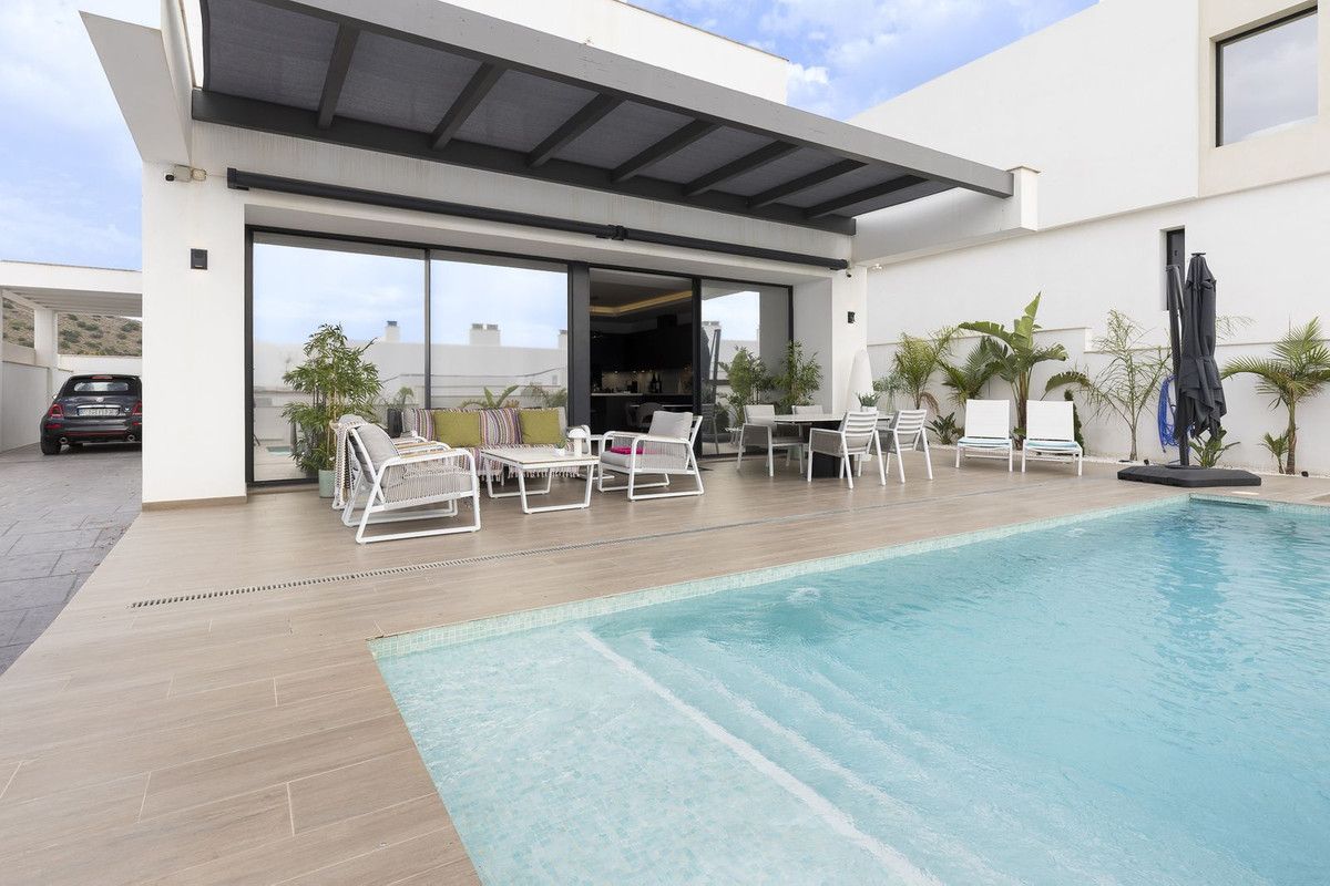 Vrijstaande Villa te koop in Coín | 4 slaapkamers H5076904