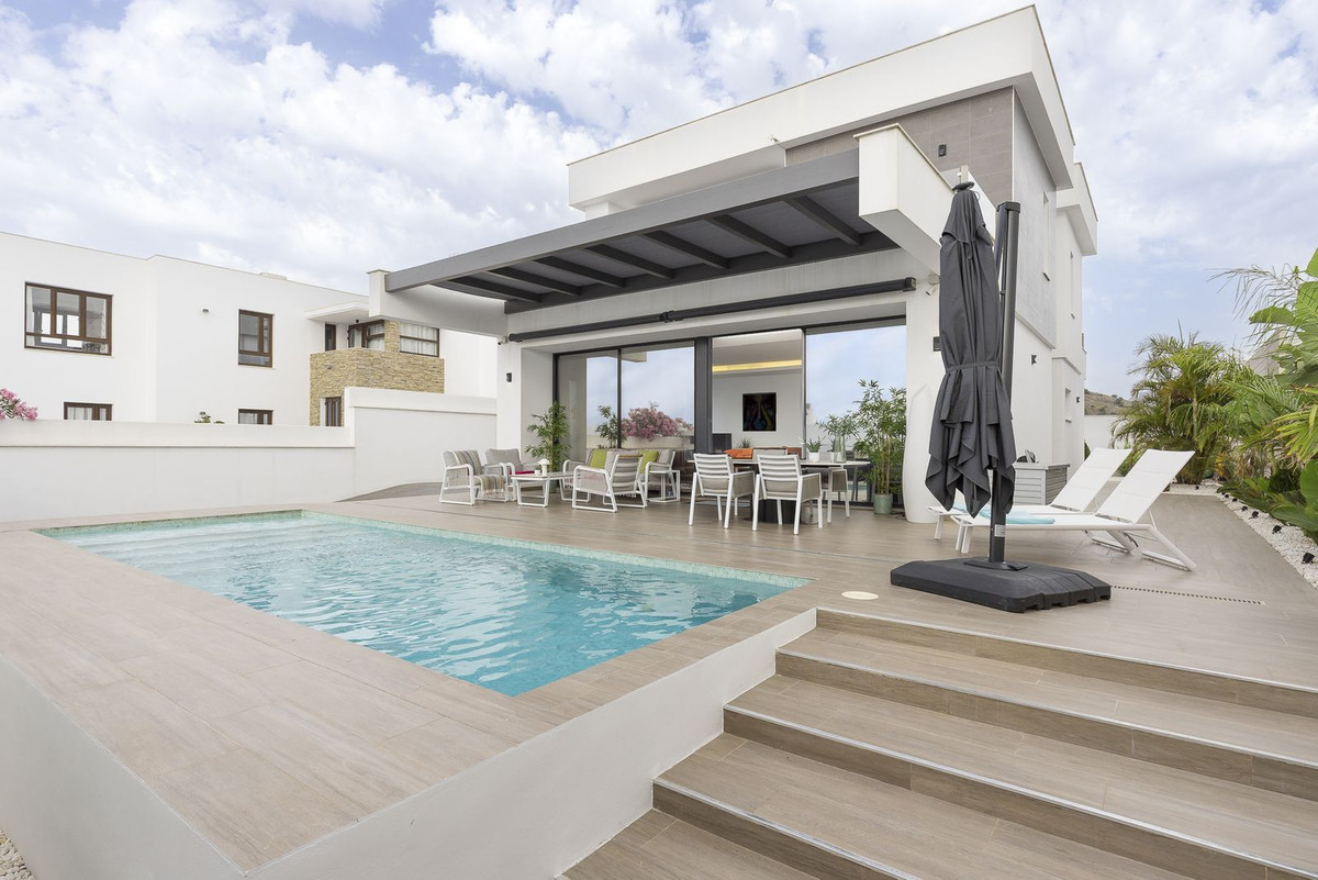 Vrijstaande Villa te koop in Coín | 4 slaapkamers H5076904