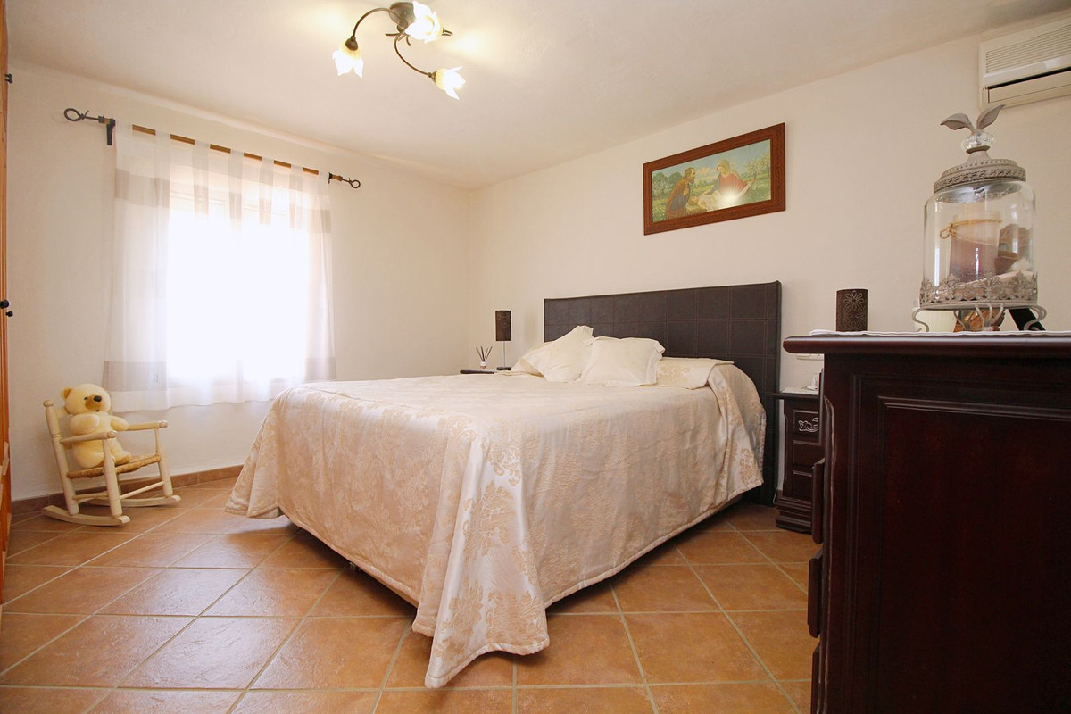 Finca - Cortijo te koop in Coín | 4 slaapkamers H5077306