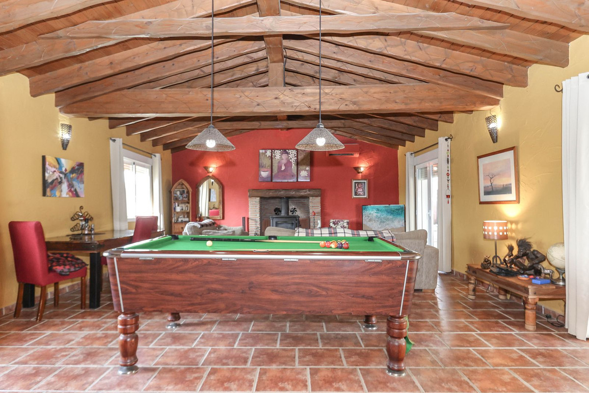 Vrijstaande Villa te koop in Coín | 5 slaapkamers H5077336