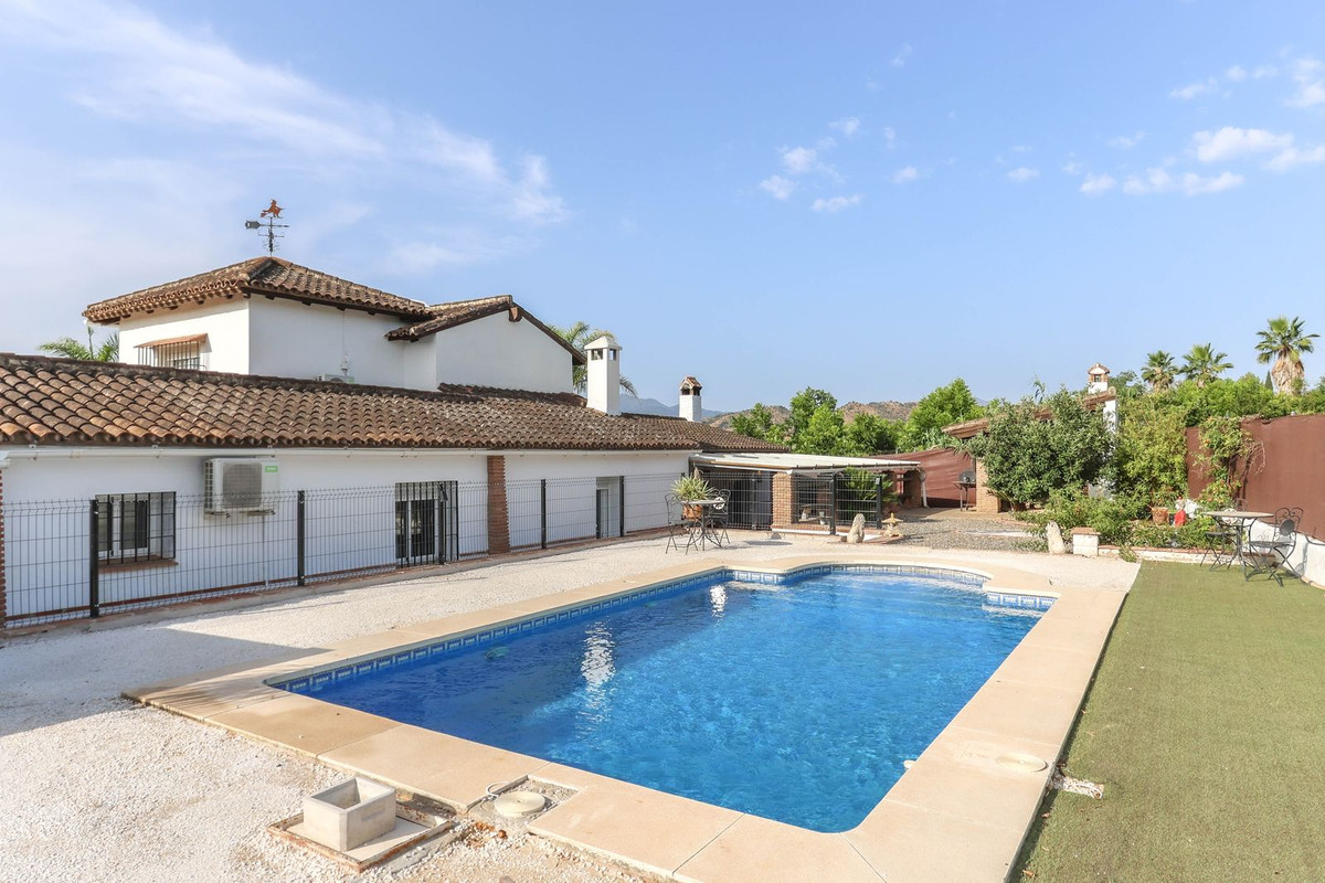 Vrijstaande Villa te koop in Coín | 5 slaapkamers H5077336