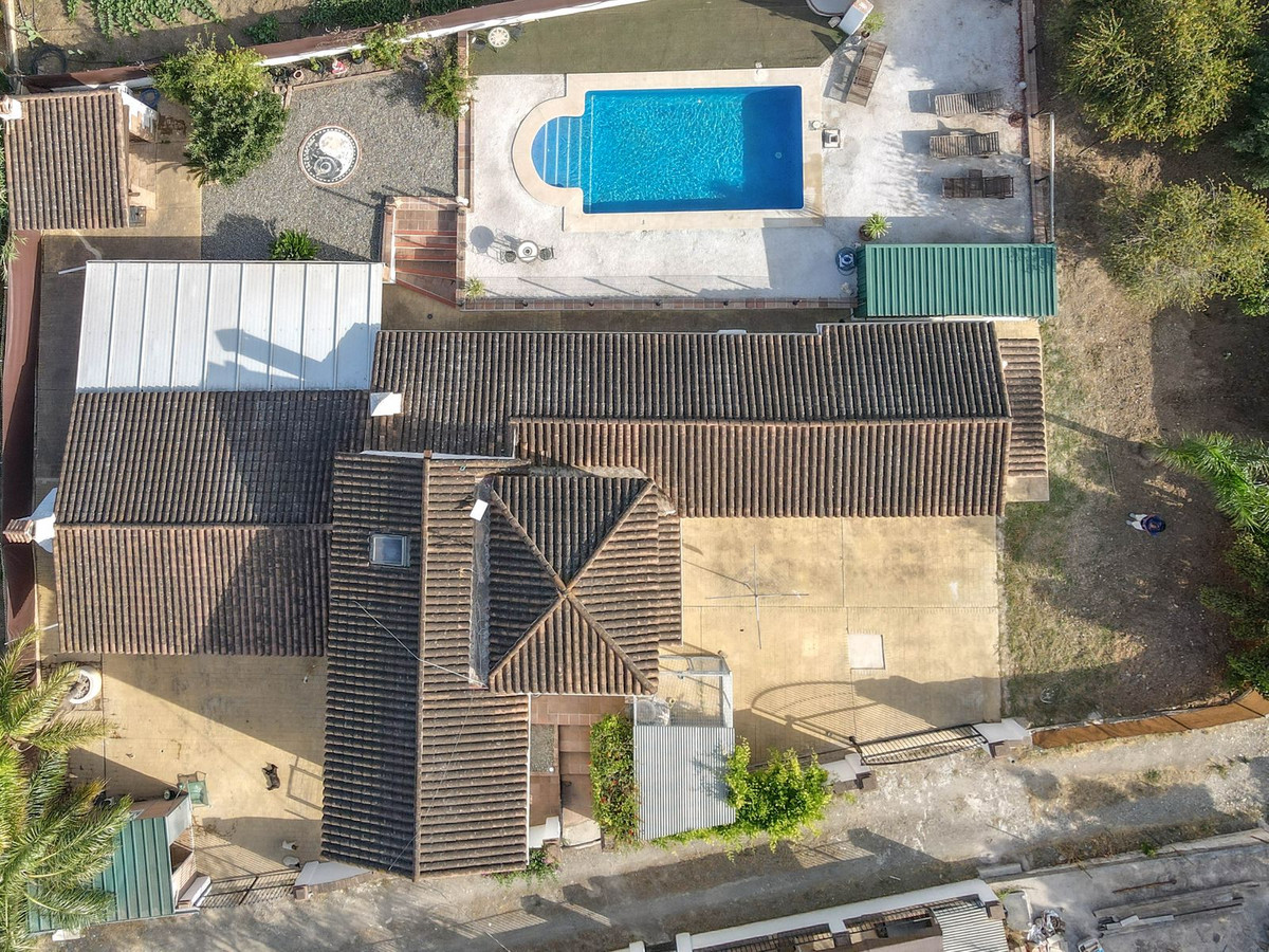 Vrijstaande Villa te koop in Coín | 5 slaapkamers H5077336
