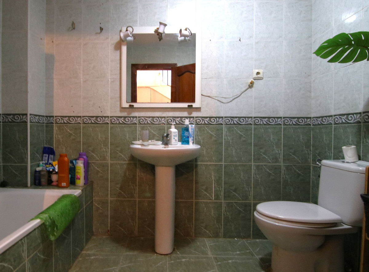 Geschakelde Woning te koop in Coín | 3 slaapkamers H5080942