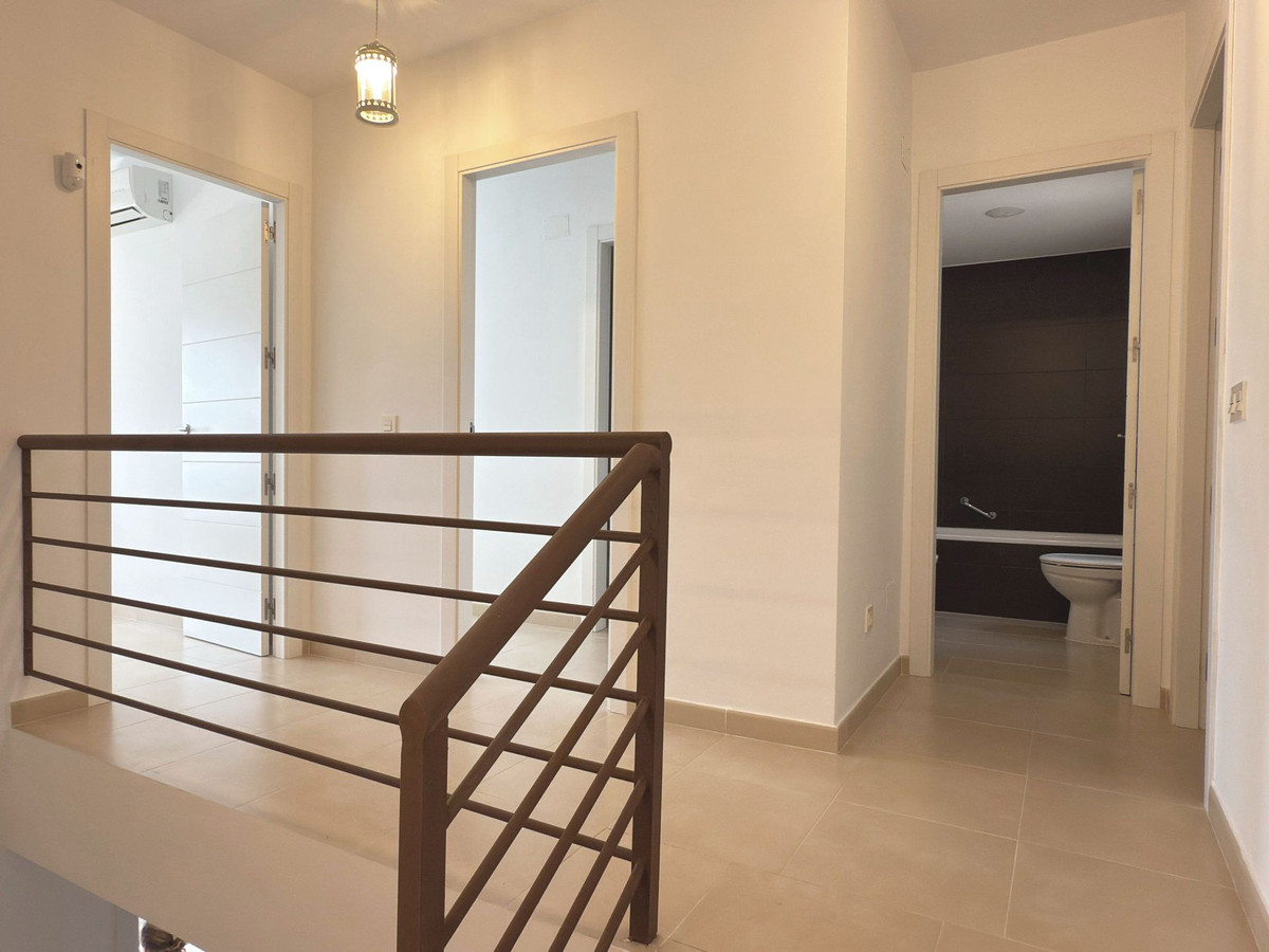 Geschakelde Woning te koop in Coín | 3 slaapkamers H5084311