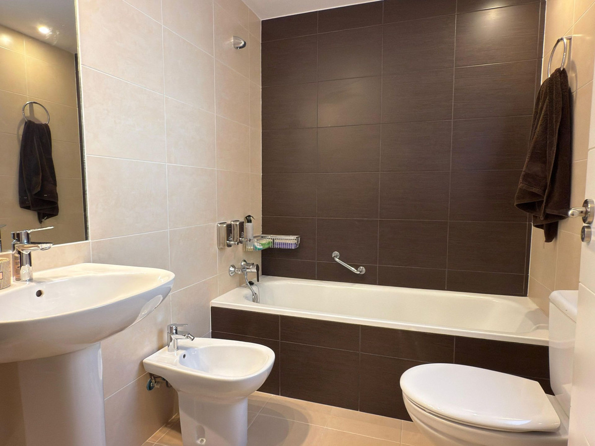 Geschakelde Woning te koop in Coín | 3 slaapkamers H5084311