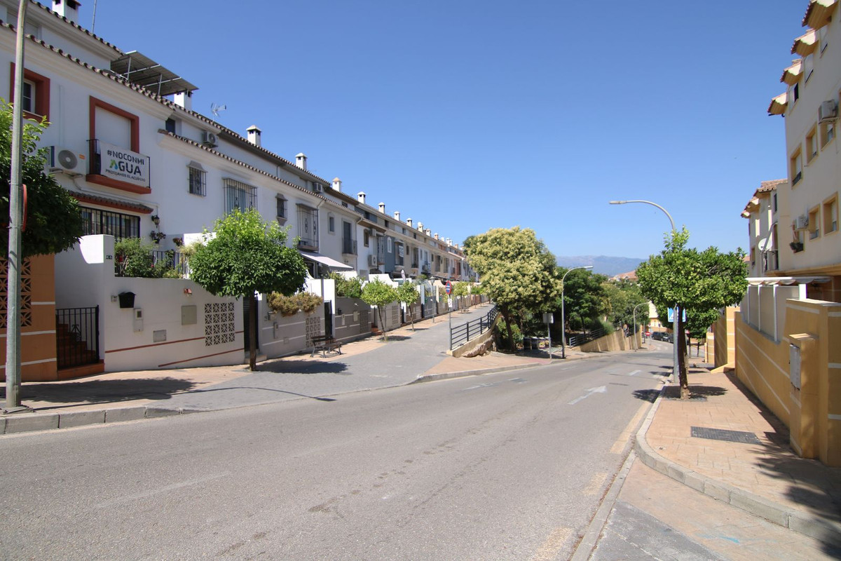 Geschakelde Woning te koop in Coín | 3 slaapkamers H5104723