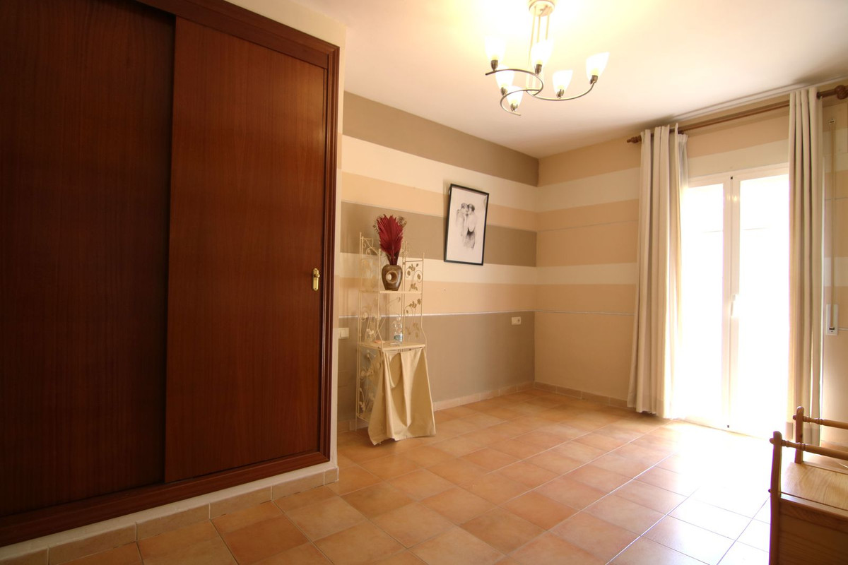 Geschakelde Woning te koop in Coín | 3 slaapkamers H5104723