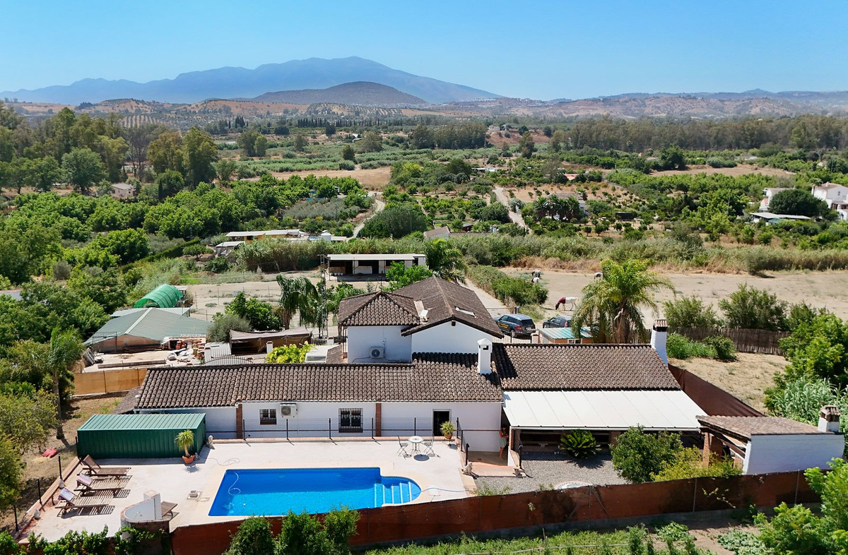 Vrijstaande Villa te koop in Coín | 5 slaapkamers H5115244