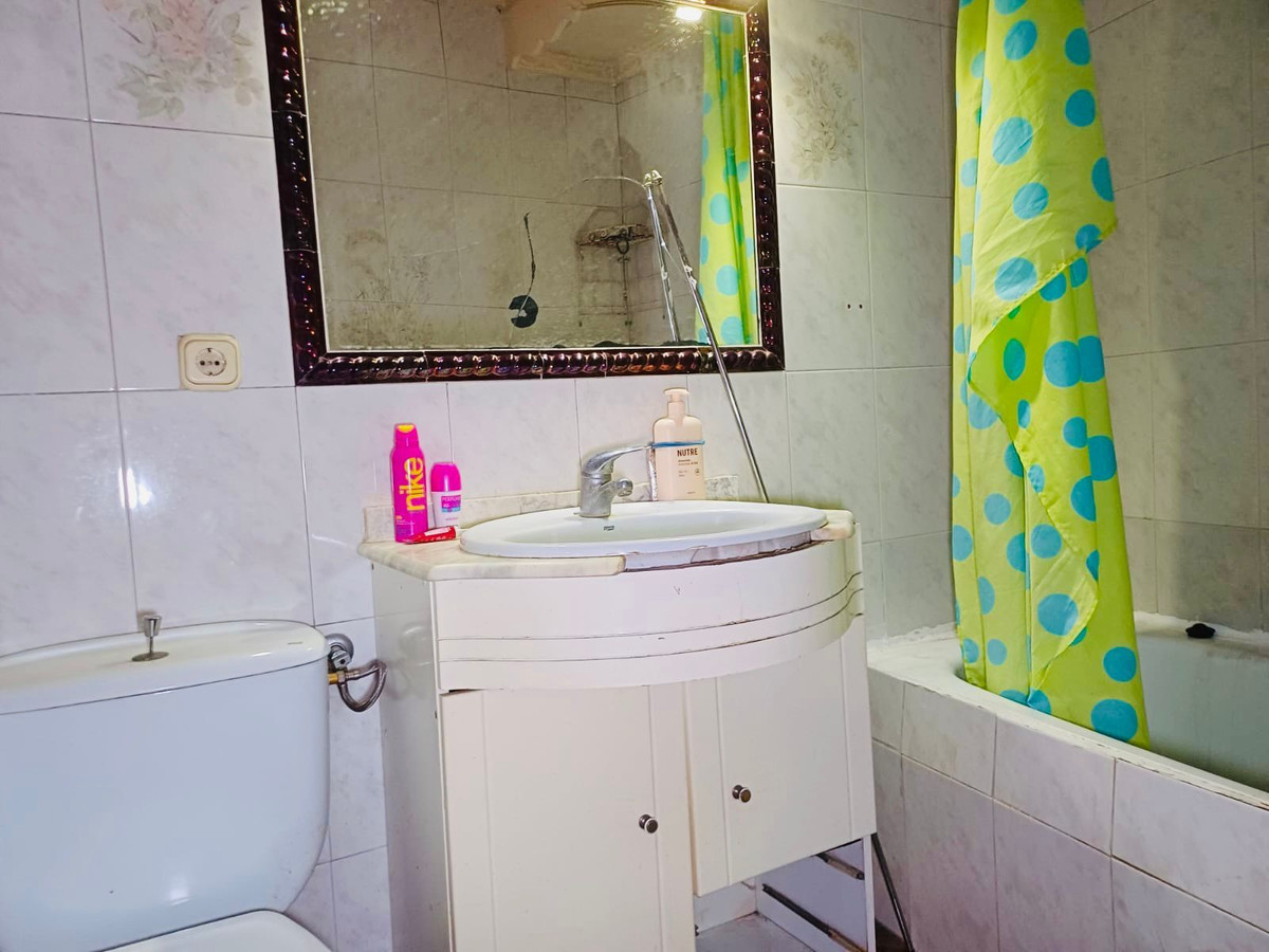 Geschakelde Woning te koop in Coín | 4 slaapkamers H5115529