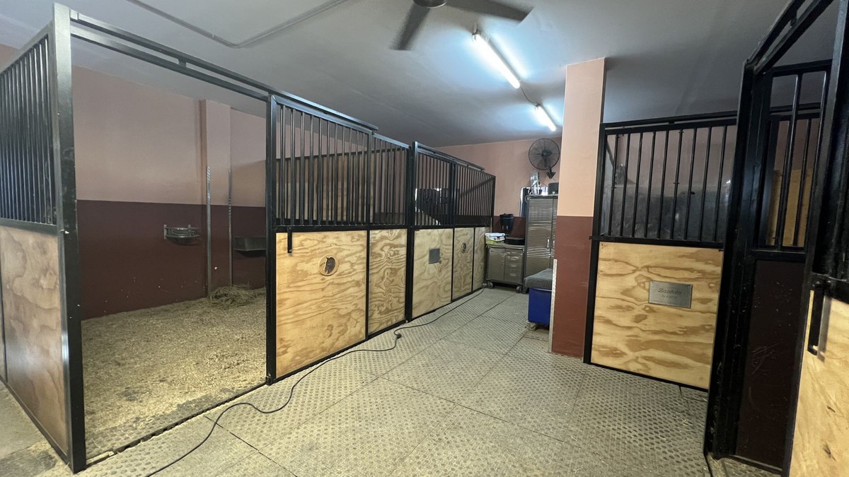 Finca - Cortijo te koop in Coín | 6 slaapkamers H5120563