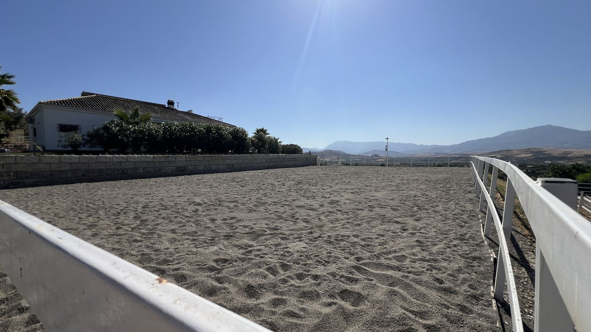 Finca - Cortijo te koop in Coín | 6 slaapkamers H5120563