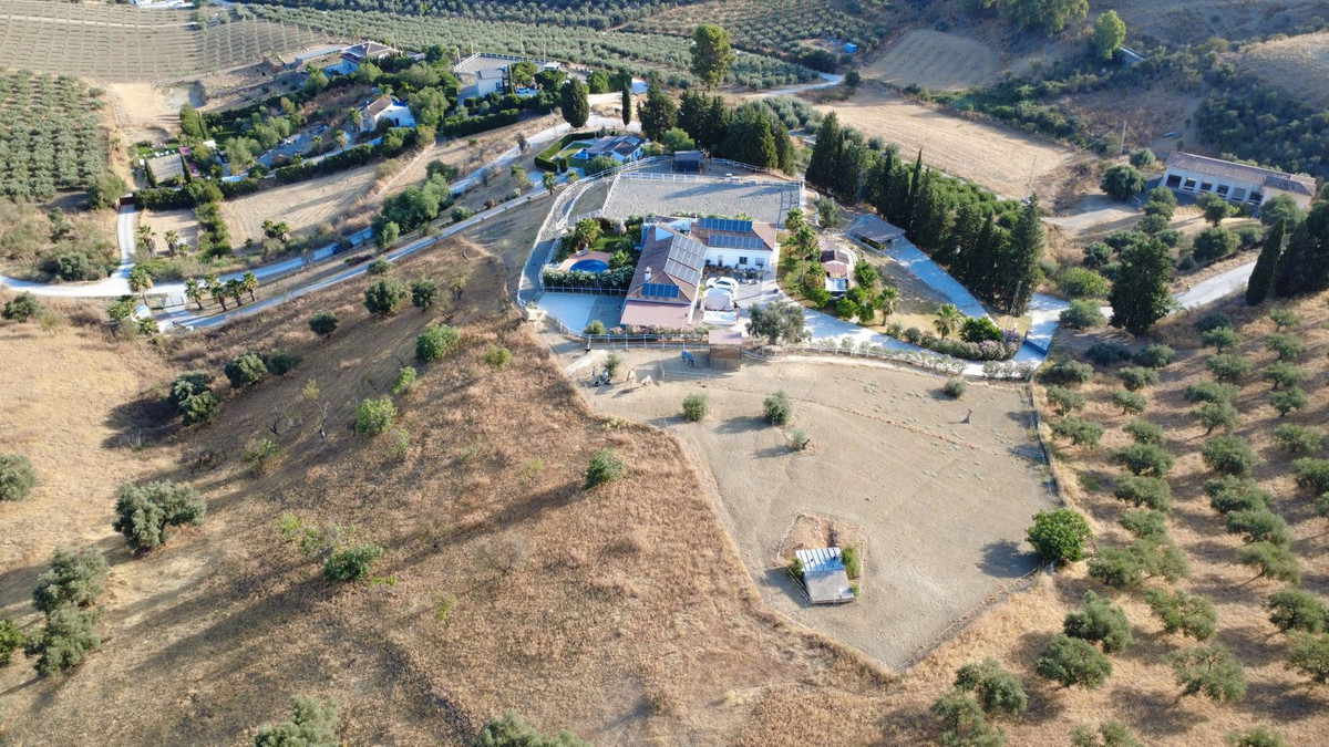 Finca - Cortijo te koop in Coín | 6 slaapkamers H5120563