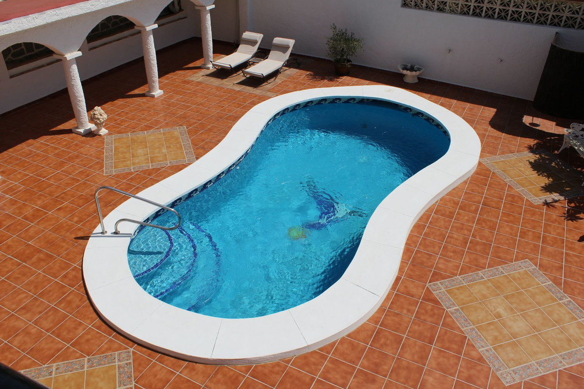 Vrijstaande Villa te koop in Coín | 4 slaapkamers H5133370