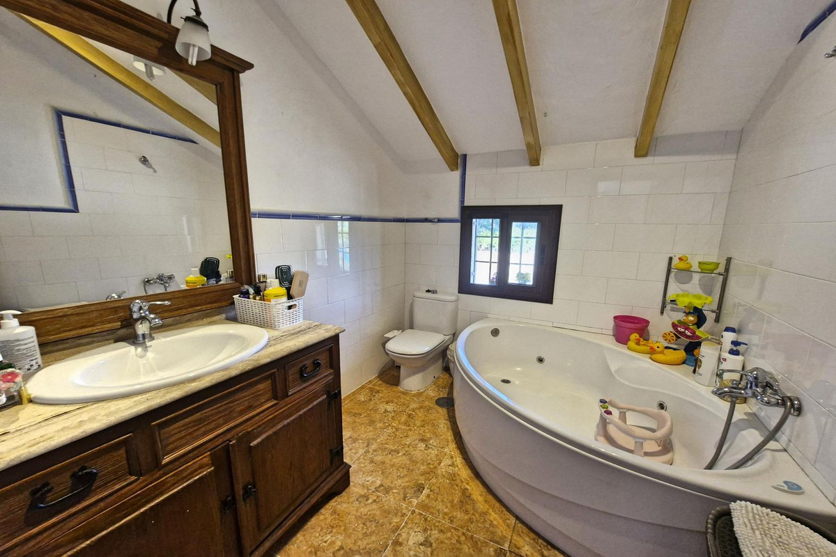 Finca - Cortijo te koop in Coín | 4 slaapkamers H5134597