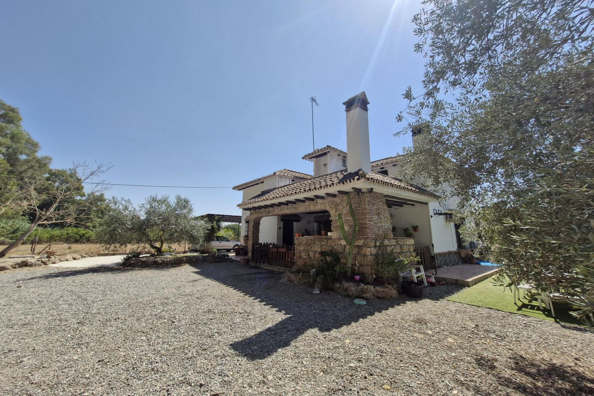 Finca - Cortijo te koop in Coín | 4 slaapkamers H5134597