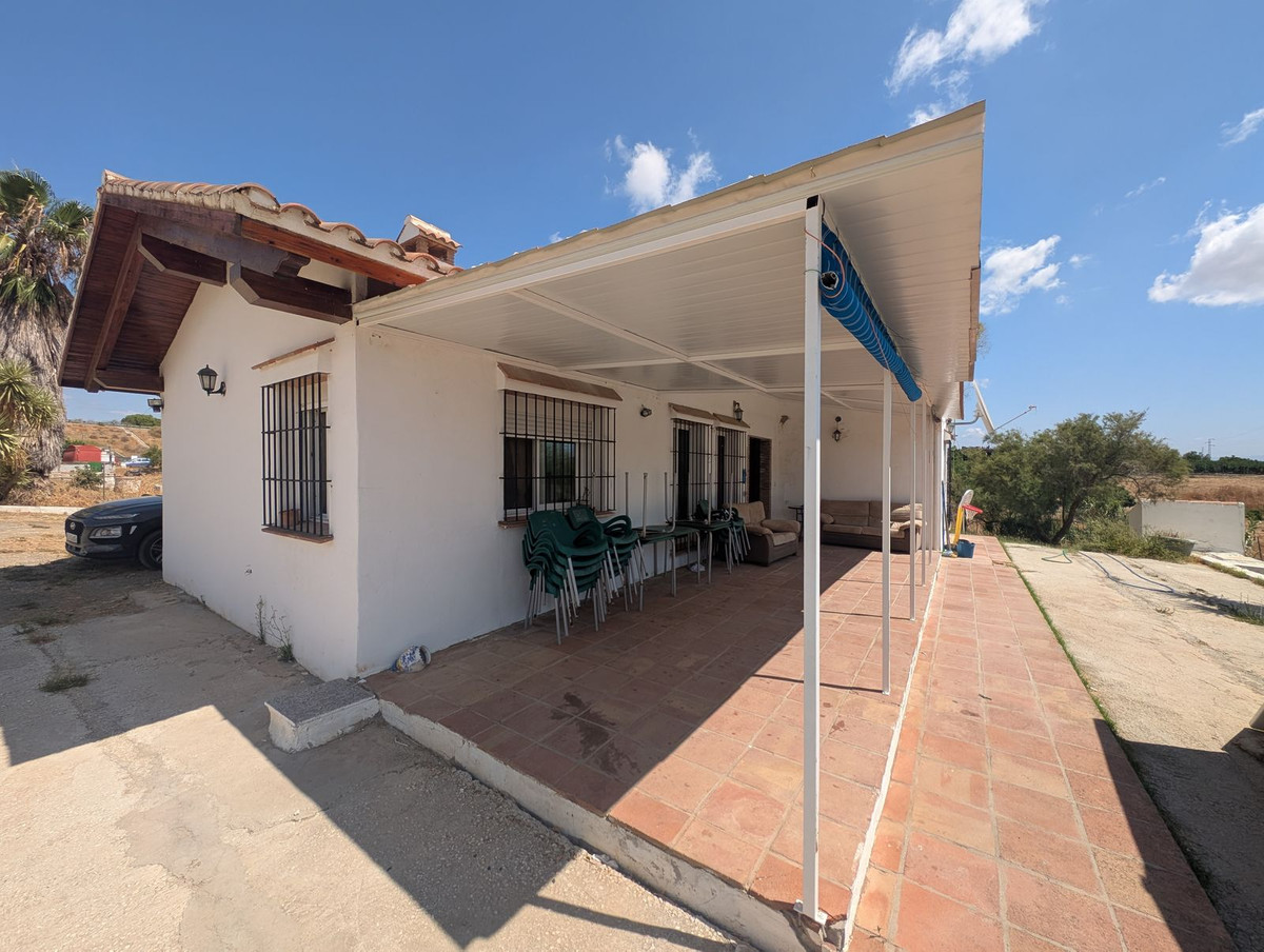 Vrijstaande Villa te koop in Coín | 2 slaapkamers H5140843
