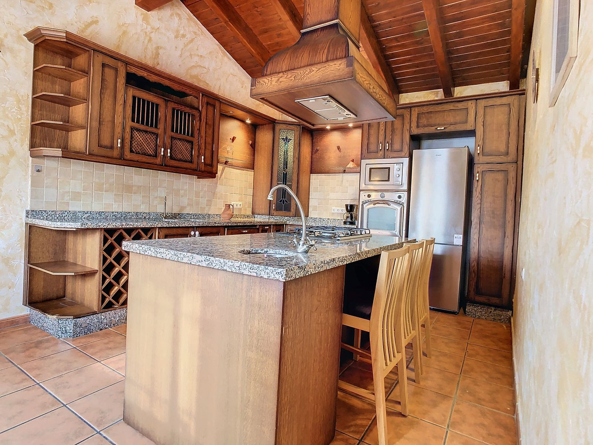 Vrijstaande Villa te koop in Coín | 2 slaapkamers H5140843