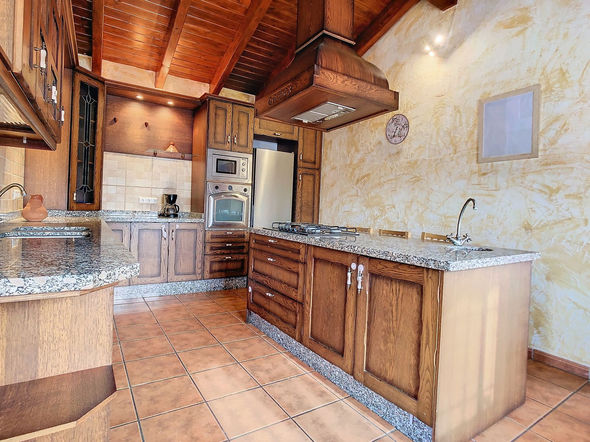 Vrijstaande Villa te koop in Coín | 2 slaapkamers H5140843
