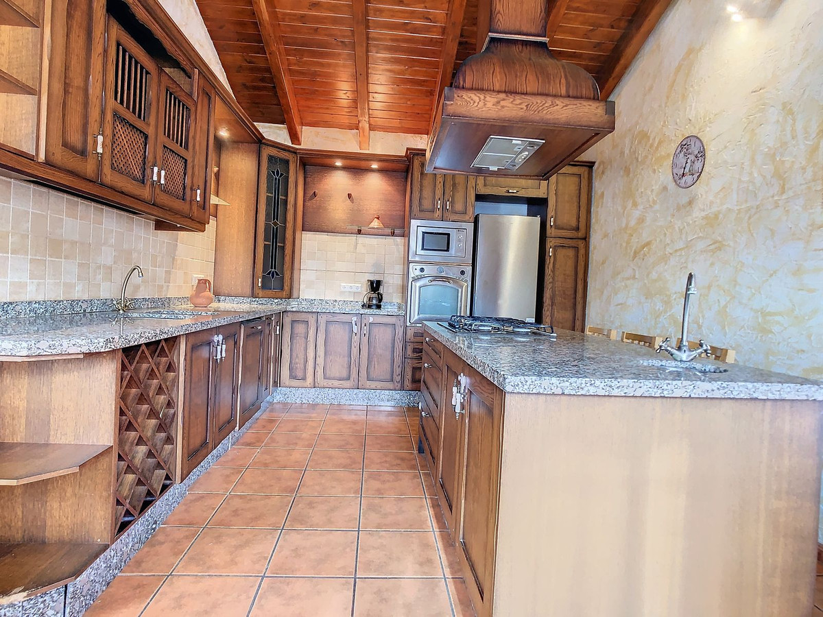 Vrijstaande Villa te koop in Coín | 2 slaapkamers H5140843