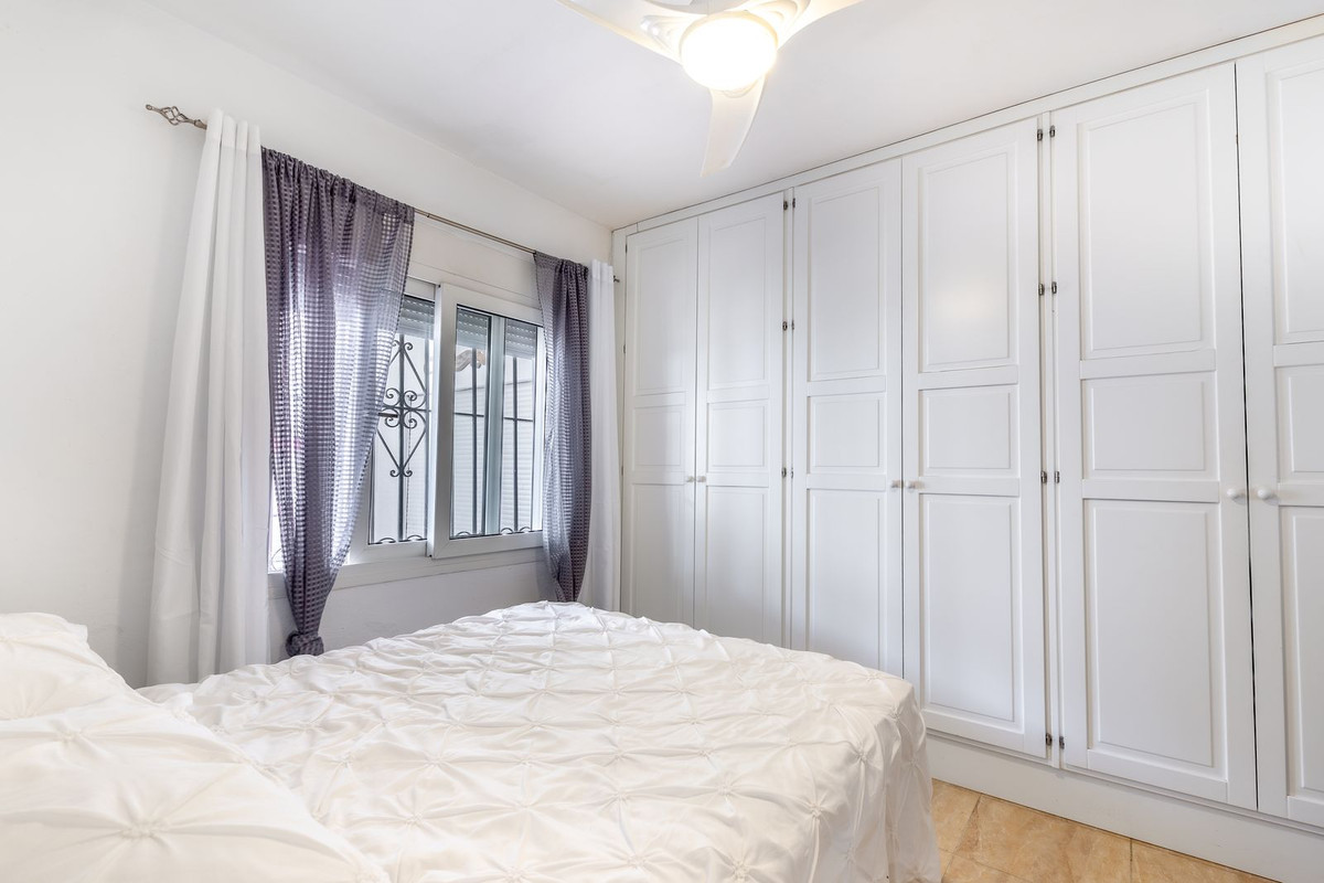 Vrijstaande Villa te koop in Coín | 3 slaapkamers H5141038