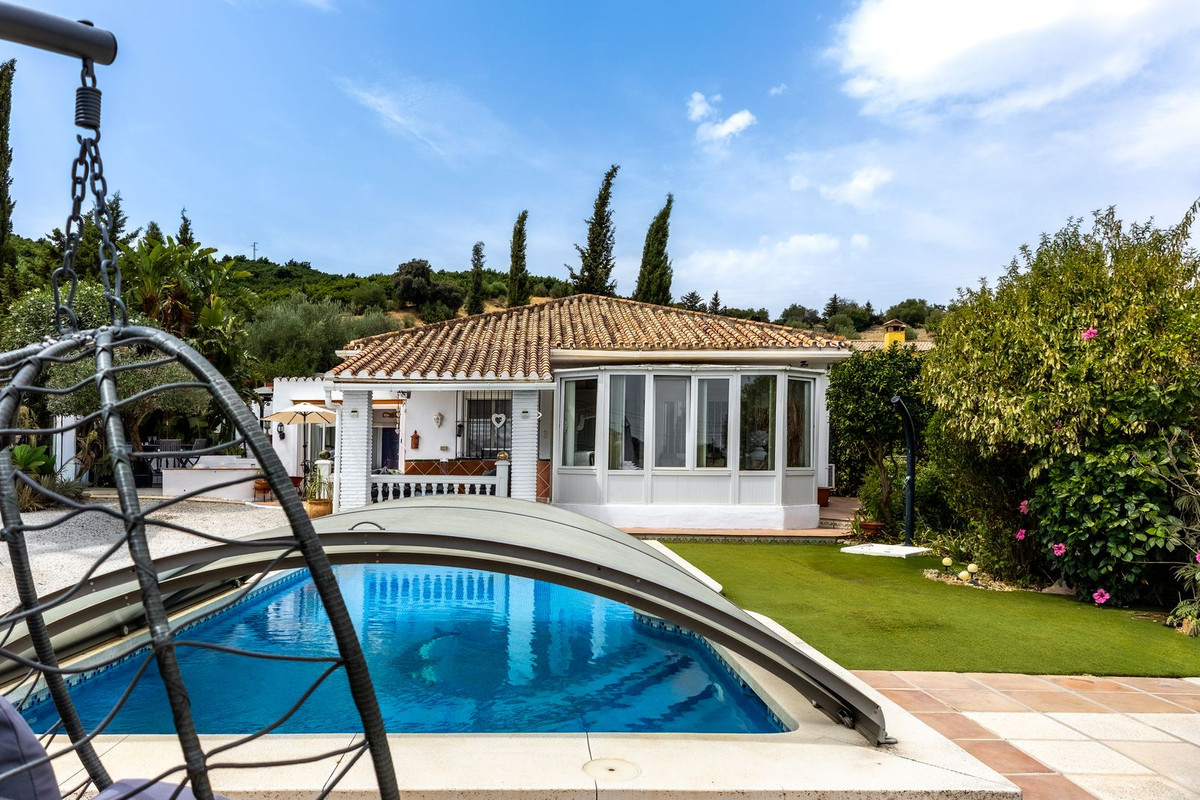 Vrijstaande Villa te koop in Coín | 3 slaapkamers H5141038