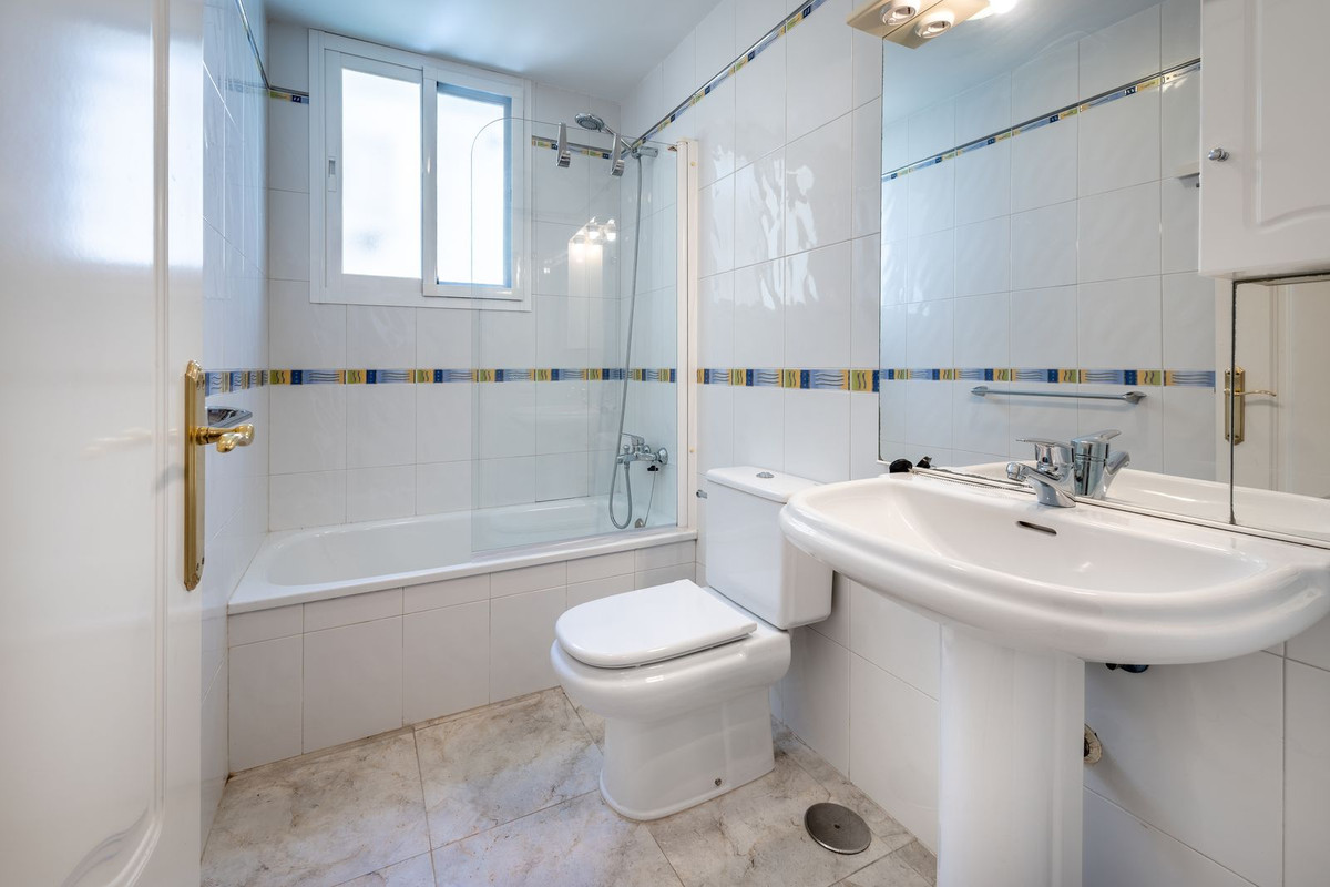 Vrijstaande Villa te koop in Coín | 4 slaapkamers H5143825