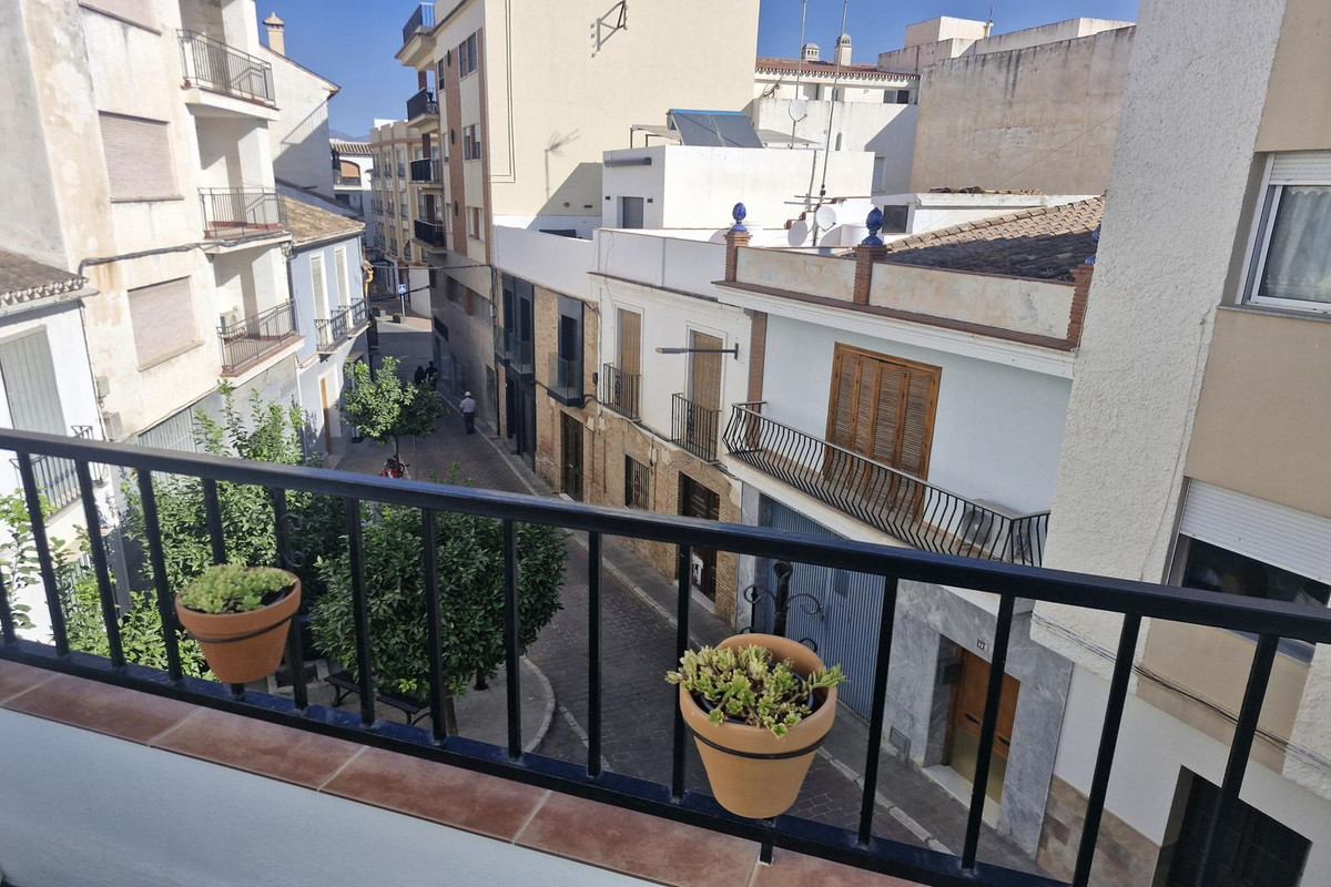 Geschakelde Woning te koop in Coín | 3 slaapkamers H5145838