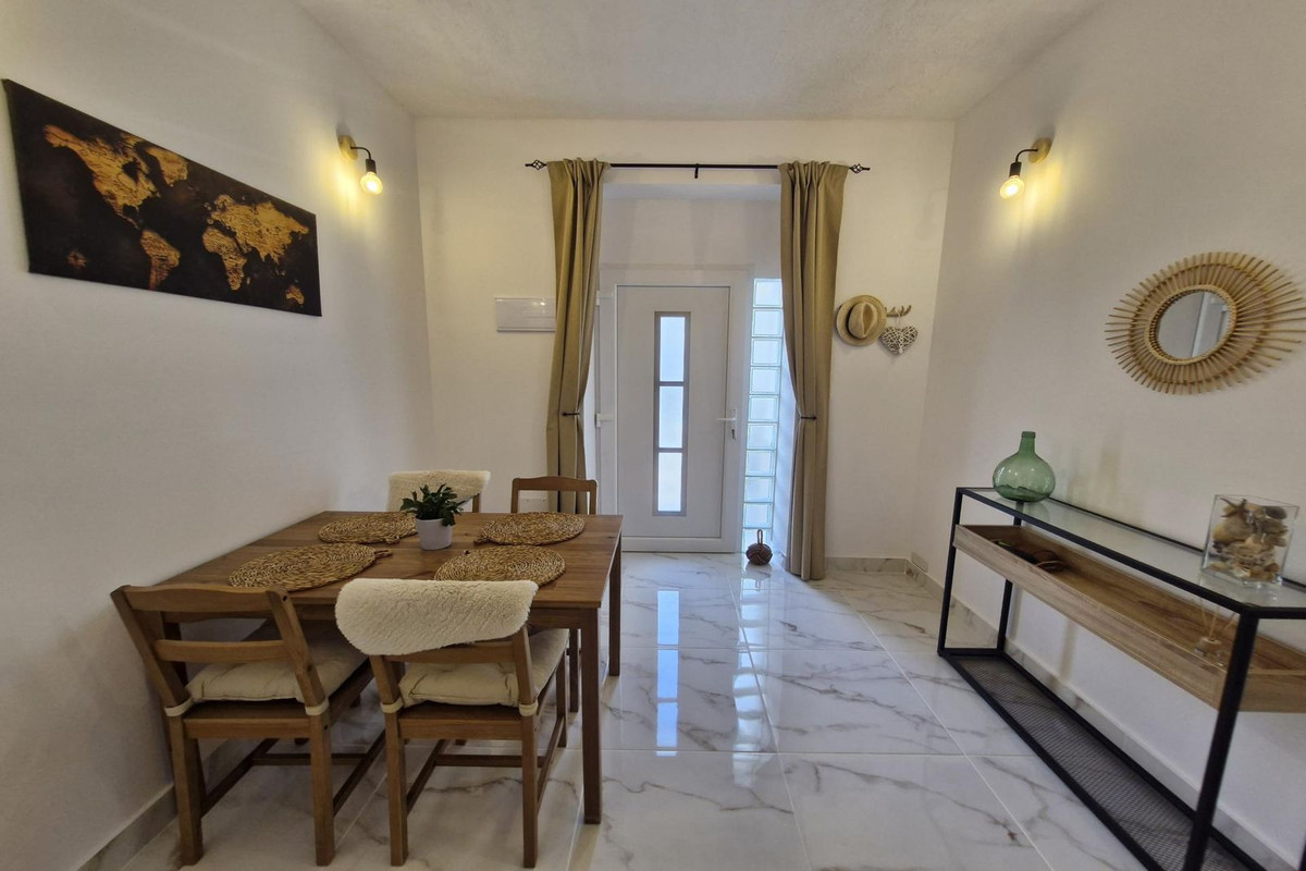 Geschakelde Woning te koop in Coín | 3 slaapkamers H5145838
