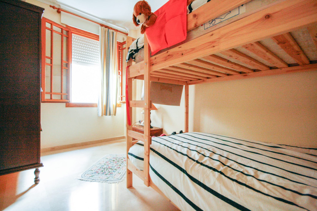 Geschakelde Woning te koop in Coín | 5 slaapkamers H5152213