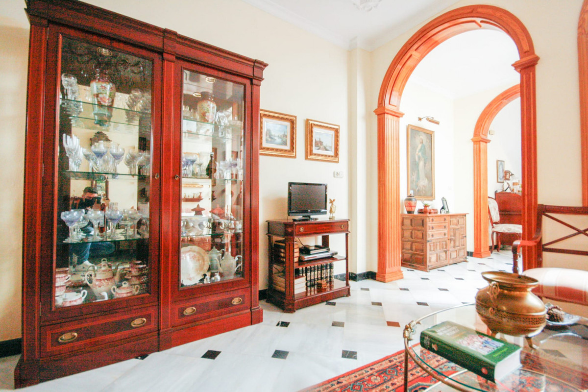 Geschakelde Woning te koop in Coín | 5 slaapkamers H5152213