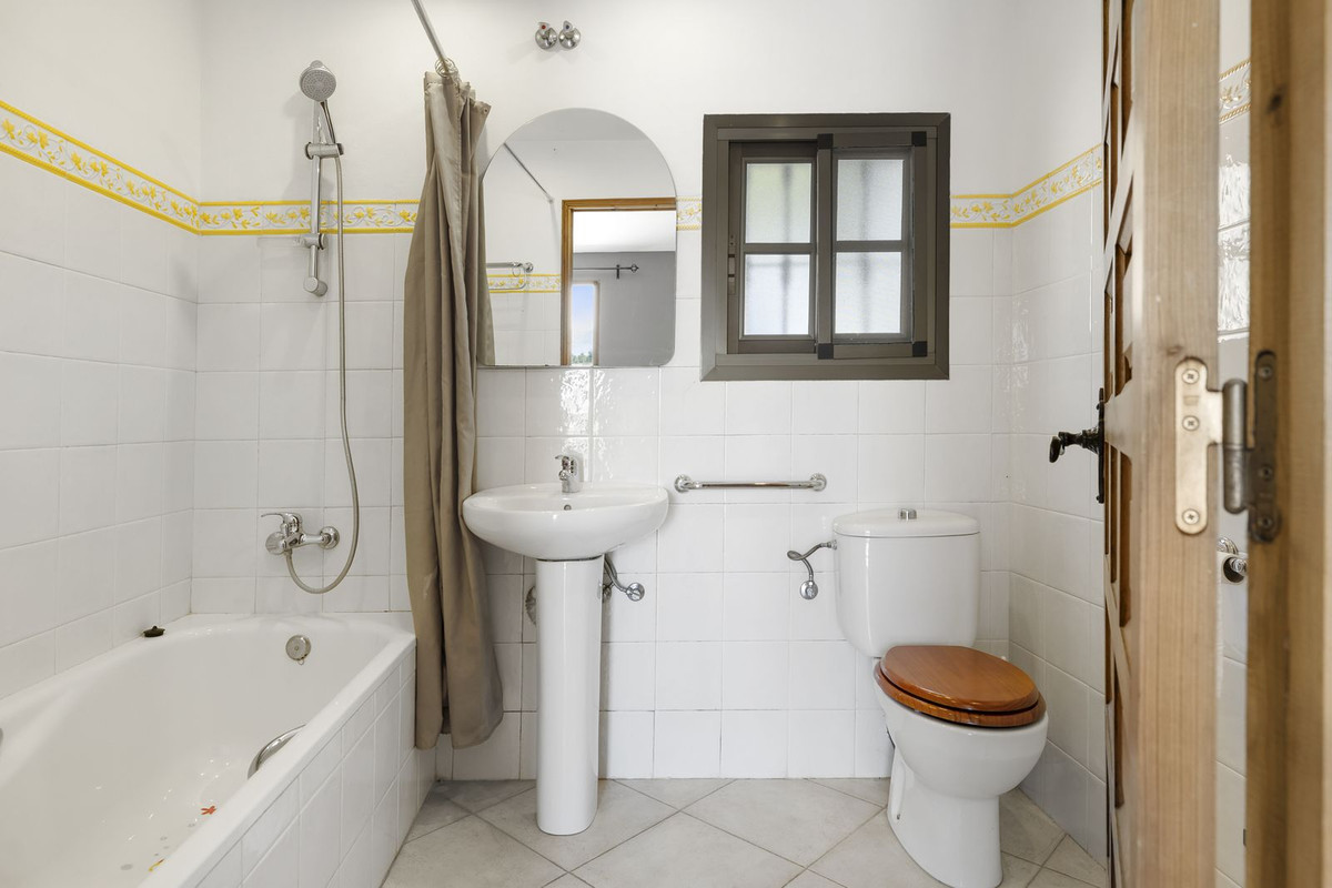 Vrijstaande Villa te koop in Coín | 4 slaapkamers H5154991